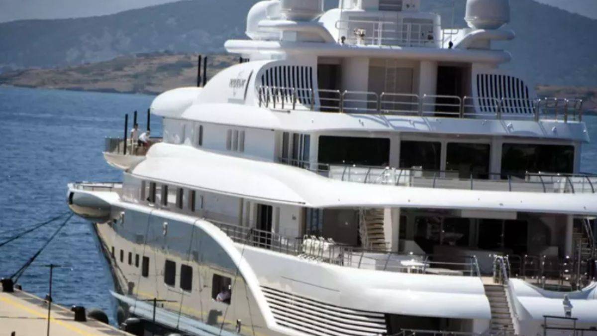 Dubai Şeyhi Al Futtaim'in yatı Bodrum'da