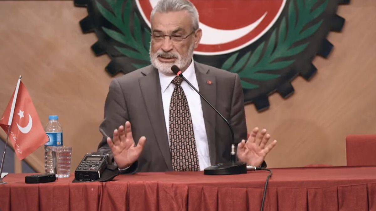 İsmet Özel: İslam, Sünni İslam-Şii İslam diye ikiye ayrılmaz