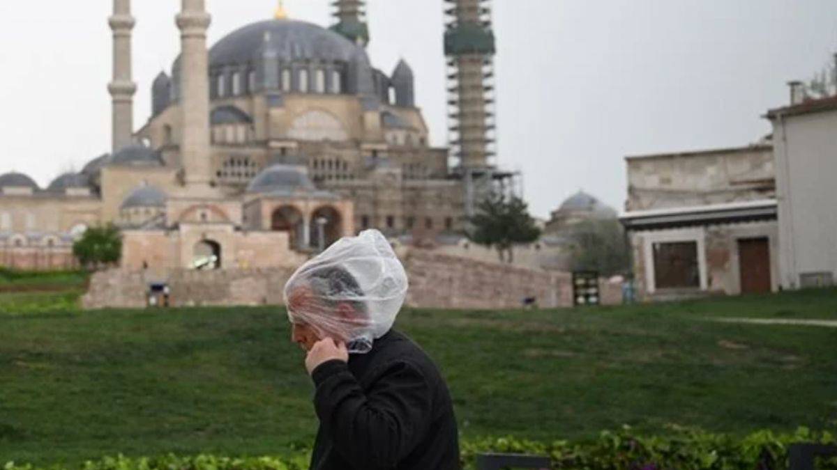 AKOM ve Meteoroloji'den İstanbul dahil bazı bölgeler için yağış uyarısı