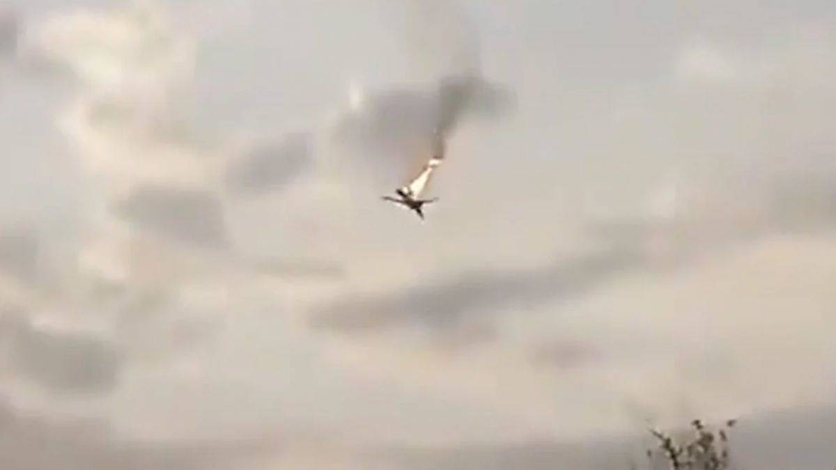 Rus bombardıman uçağı düştü