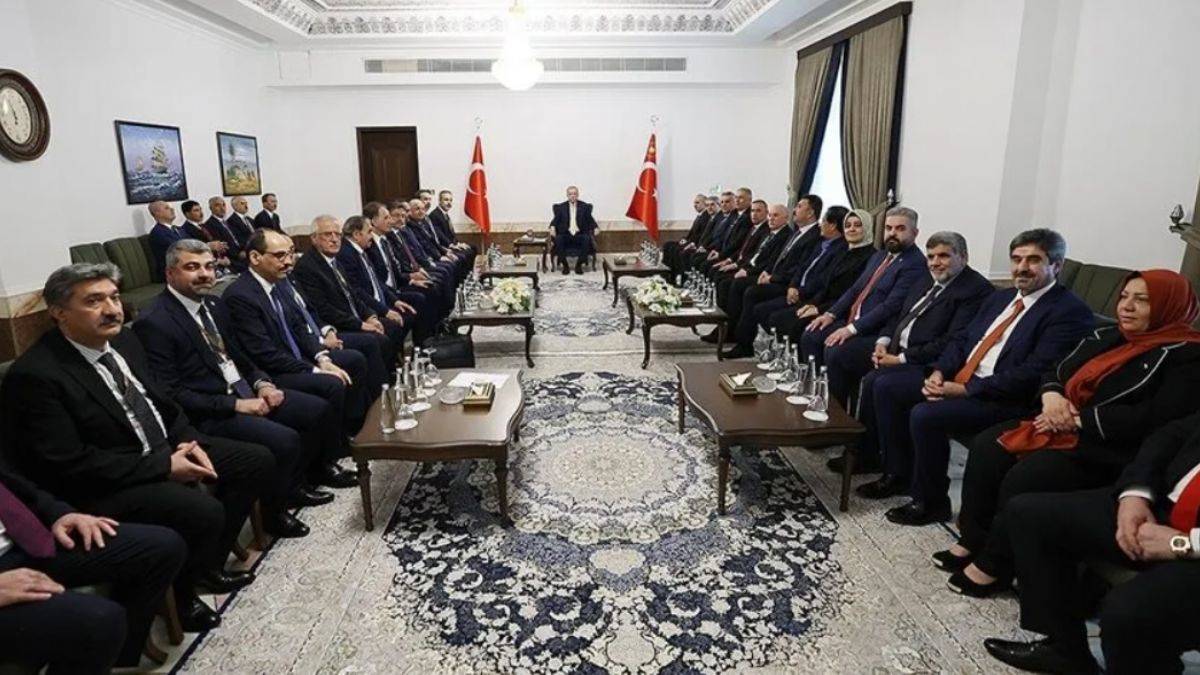 Erdoğan, Irak Türkmen ve Sünni temsilcilerini kabul etti