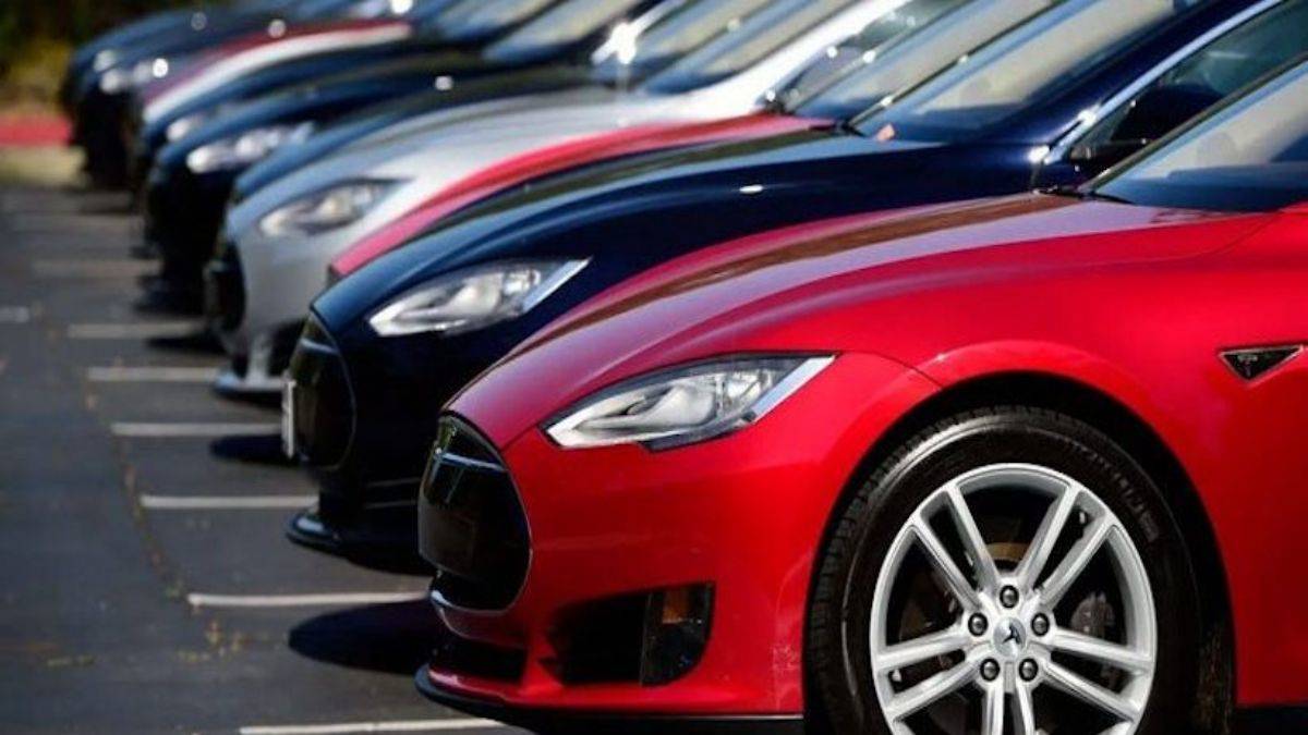 Tesla'da büyük kayıp