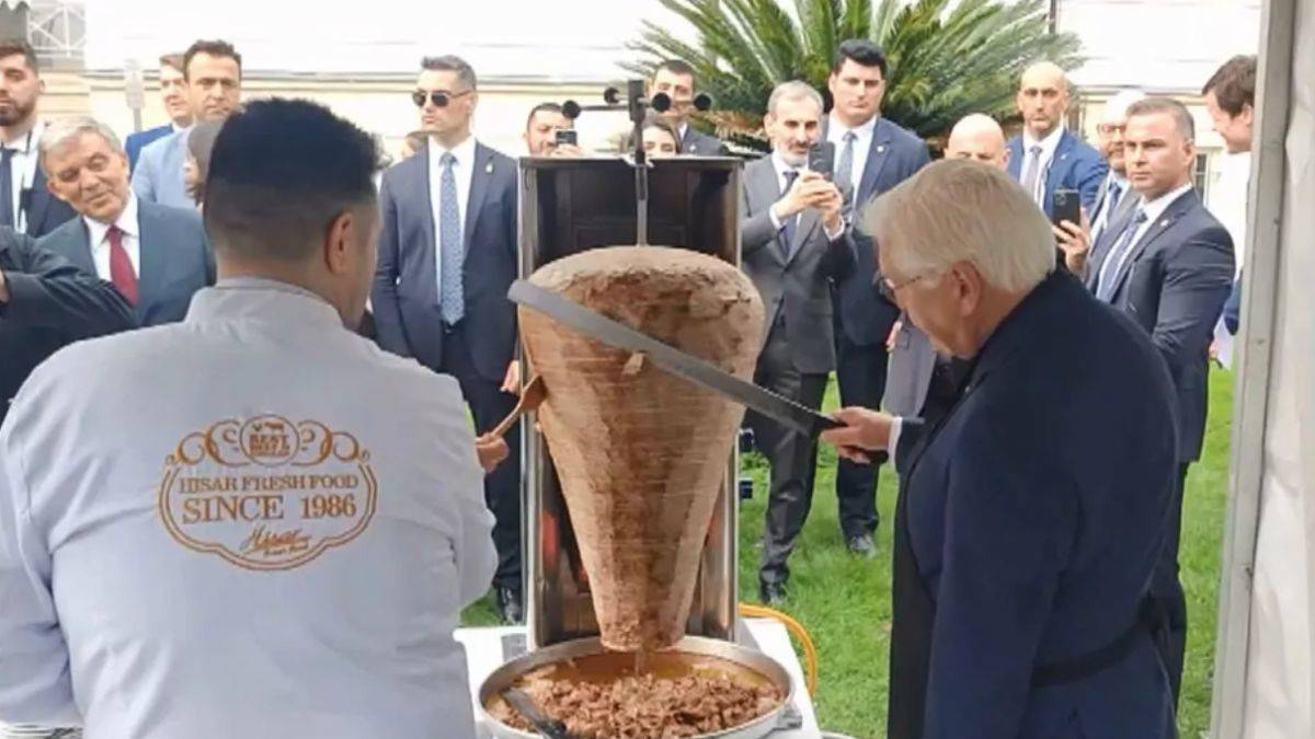 'Mübarek döner partisi' niçin?