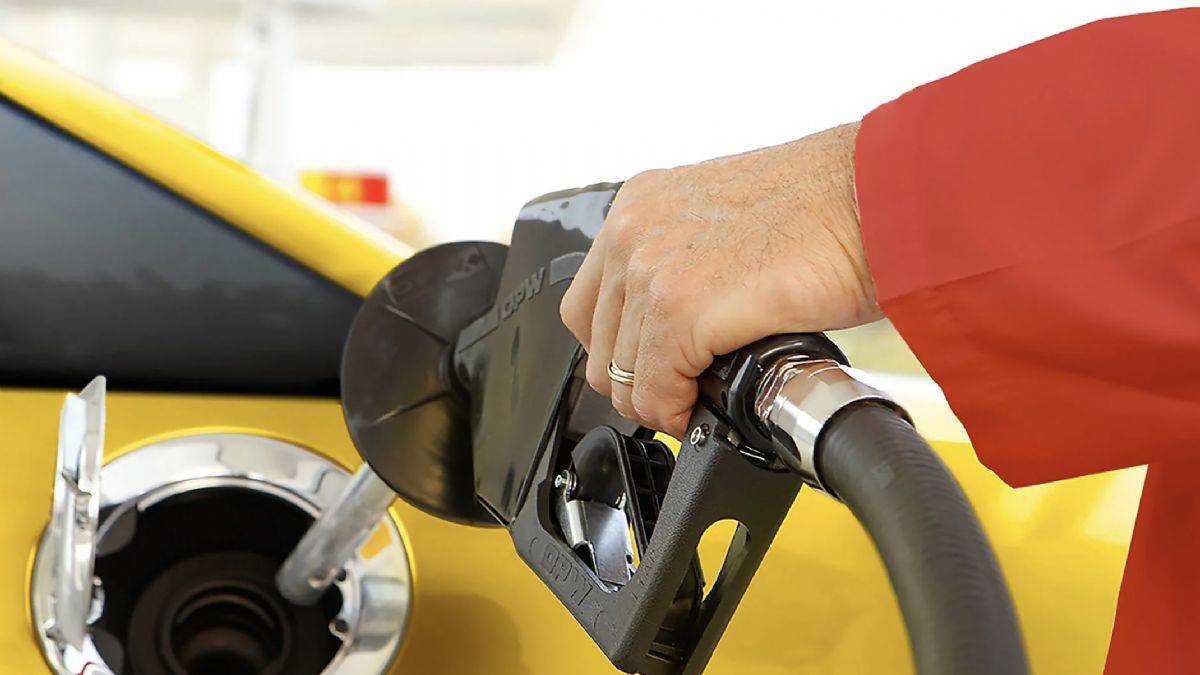 Motorine ne kadar indirim gelecek? Mazota indirim bekleniyor