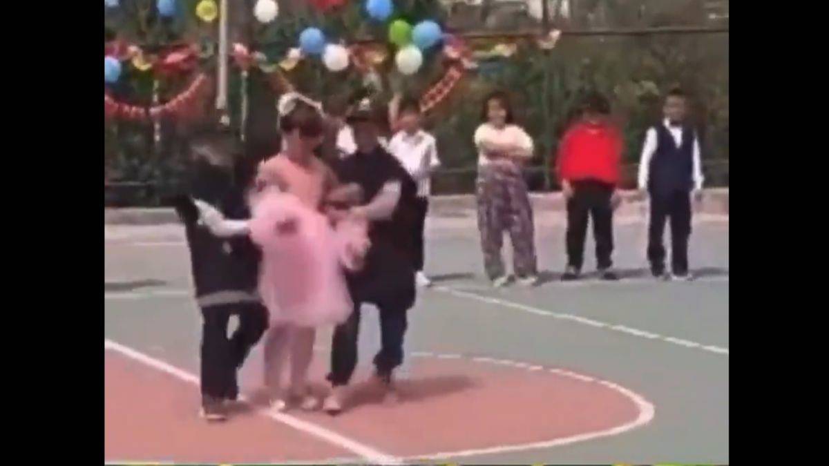 23 Nisan'da çocuklara Dilan Polat taklidi yaptırdılar