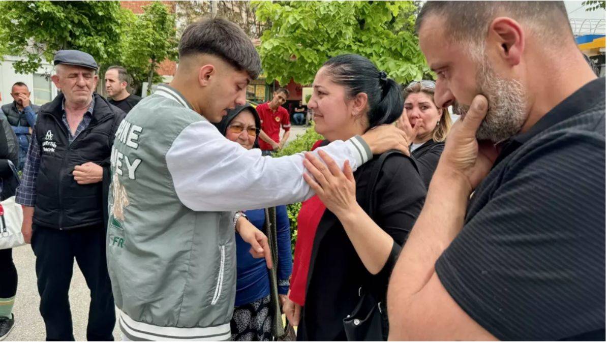 Eşini ve kızını yaralayan kişiyi bıçaklayan 2 gence verilen hapis cezaları hukuka uygun bulundu