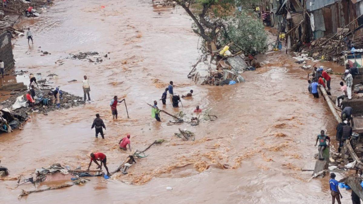 Kenya'da baraj yıkıldı, onlarca kişi öldü