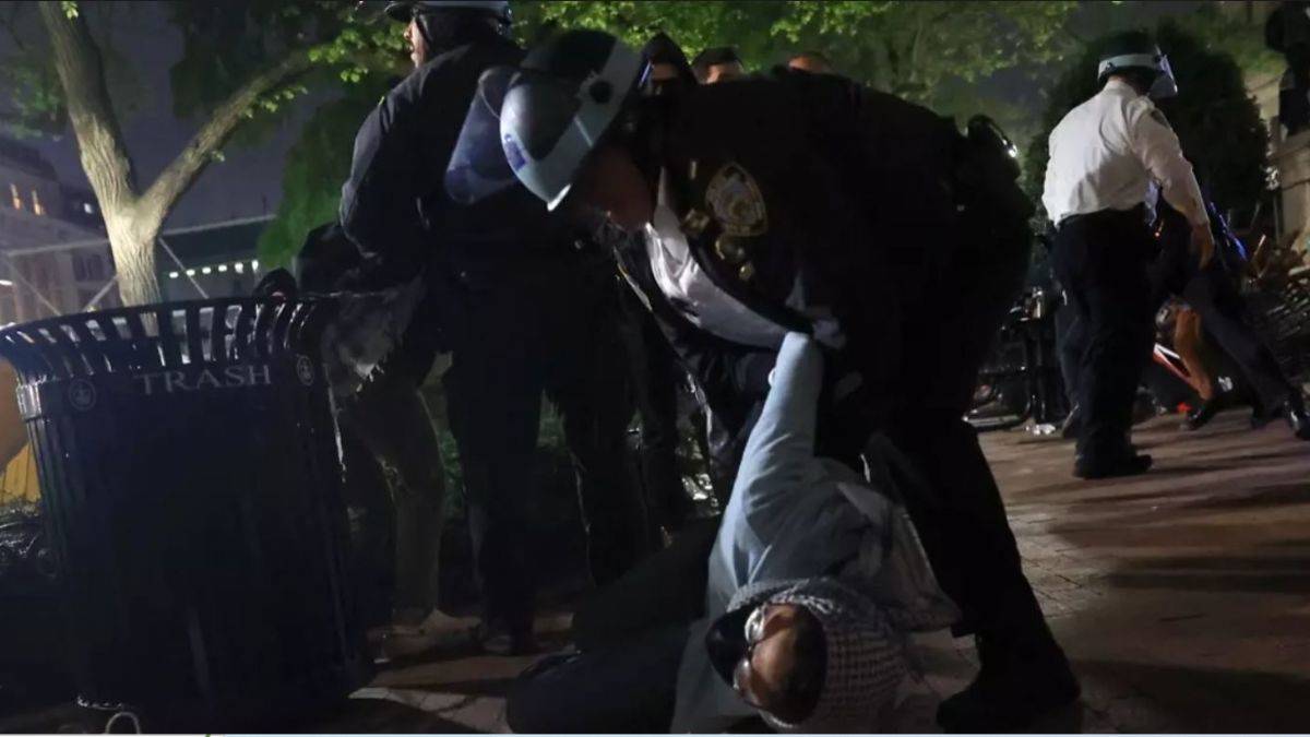 ABD'de Filistin destekçisi öğrencilere polis şiddeti! Kampı basıp gözaltına aldılar