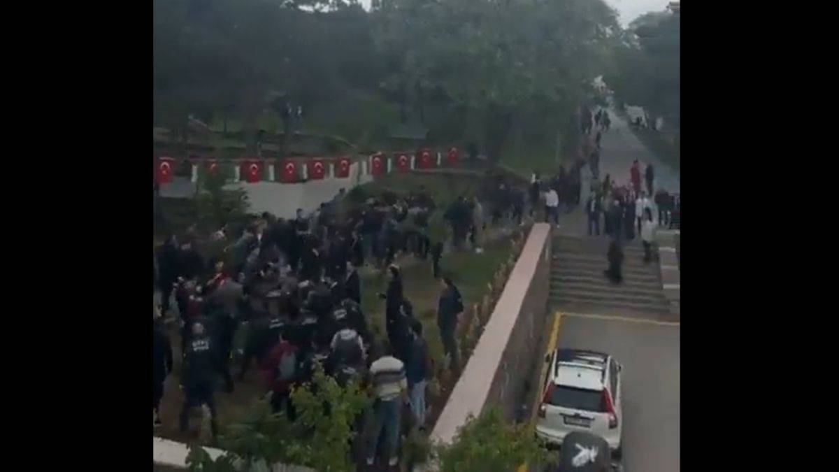 Gazi Üniversitesi'ndeki Gazze eylemcilerine ırkçı saldırı