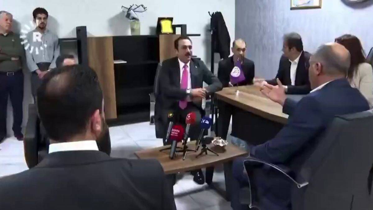 Kürtçe bilmeyen DEM Parti'liler Erbil Valisi ile tercüman eşliğinde görüştü
