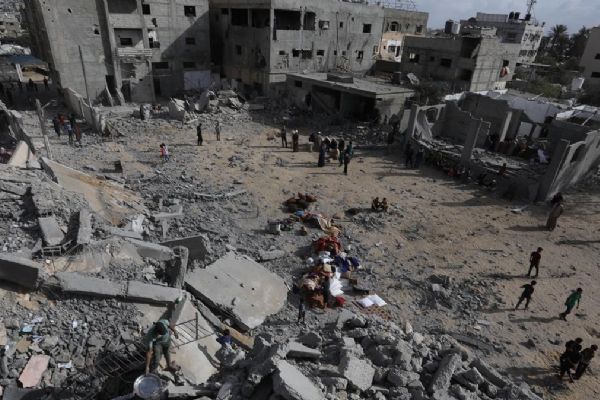 İşgalci İsrail yine sivilleri hedef aldı: Çok sayıda ölü var