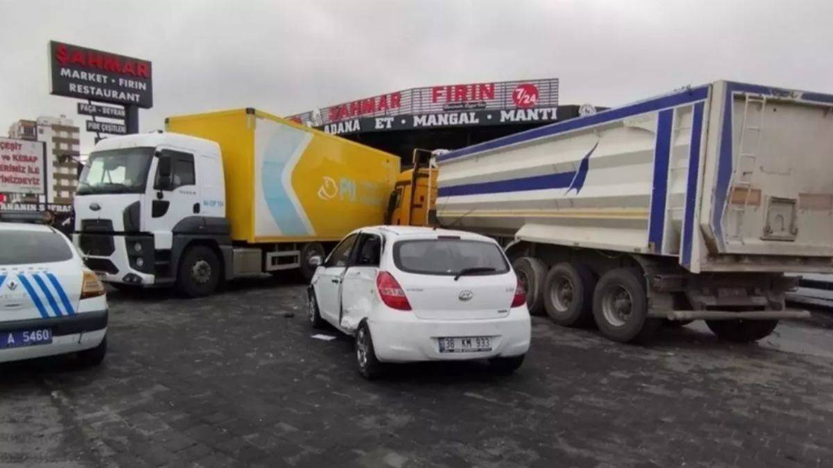 Tır, kamyon, minibüs...Zincirleme trafik kazası: 6 yaralı