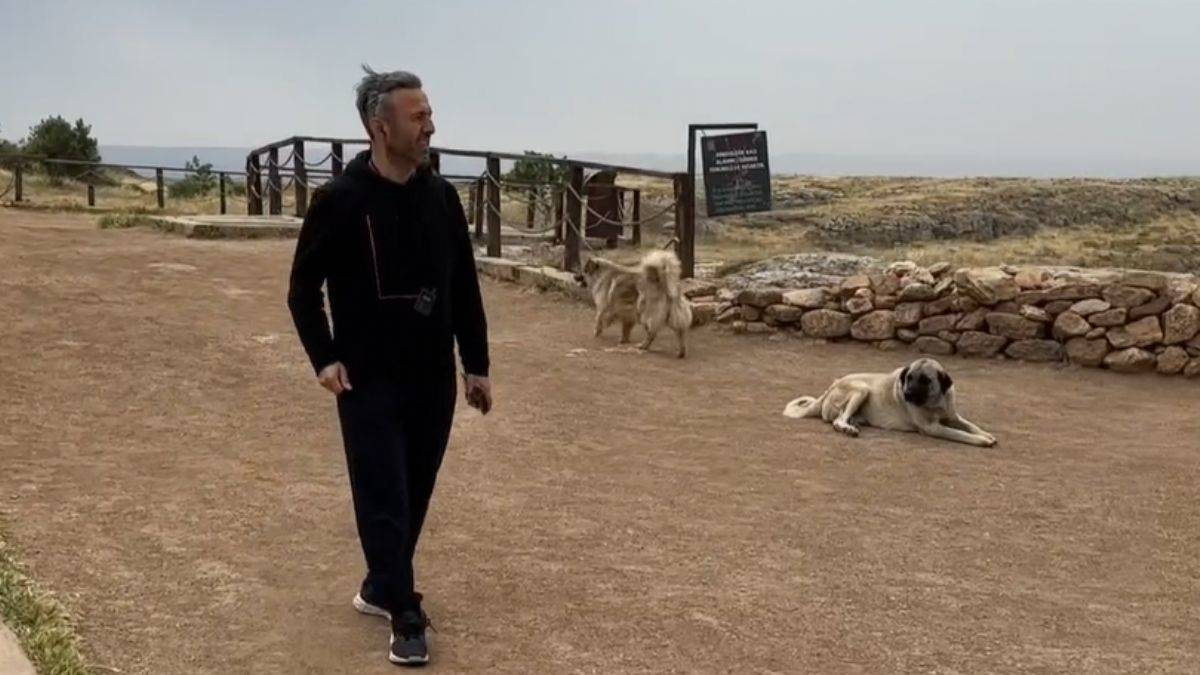 Göbeklitepe 'Köpeklitepe' olmuş...