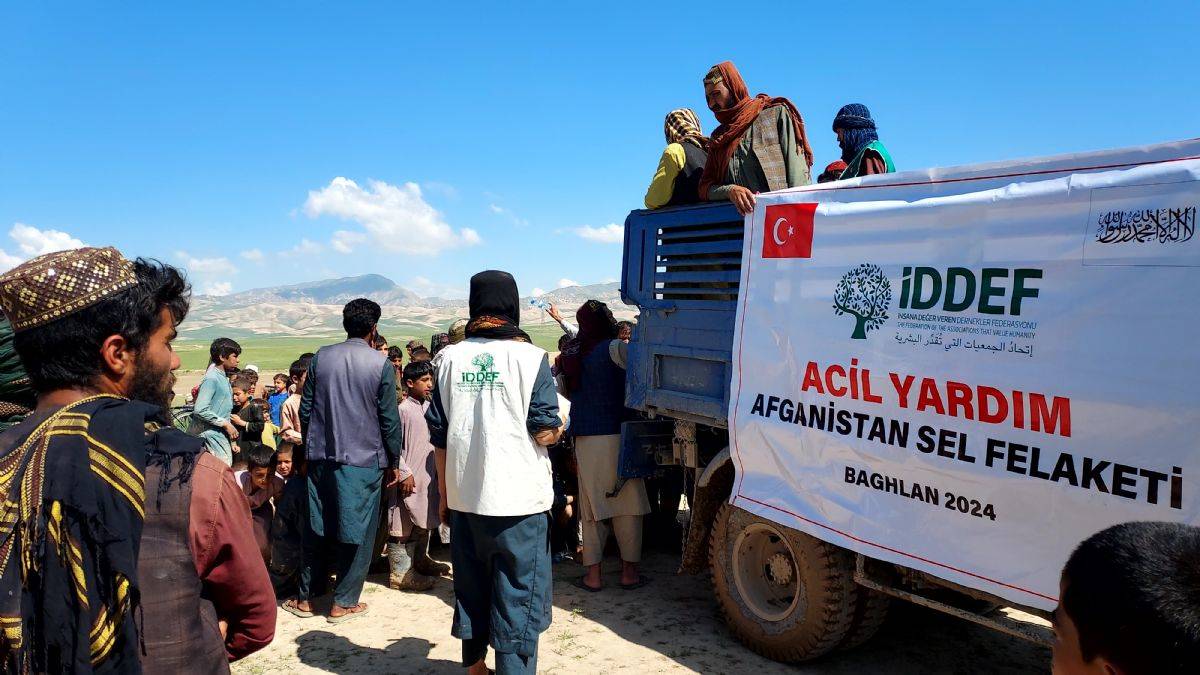 İDDEF, Afganistan’daki Sel Felaketinin Yaralarını Sarıyor