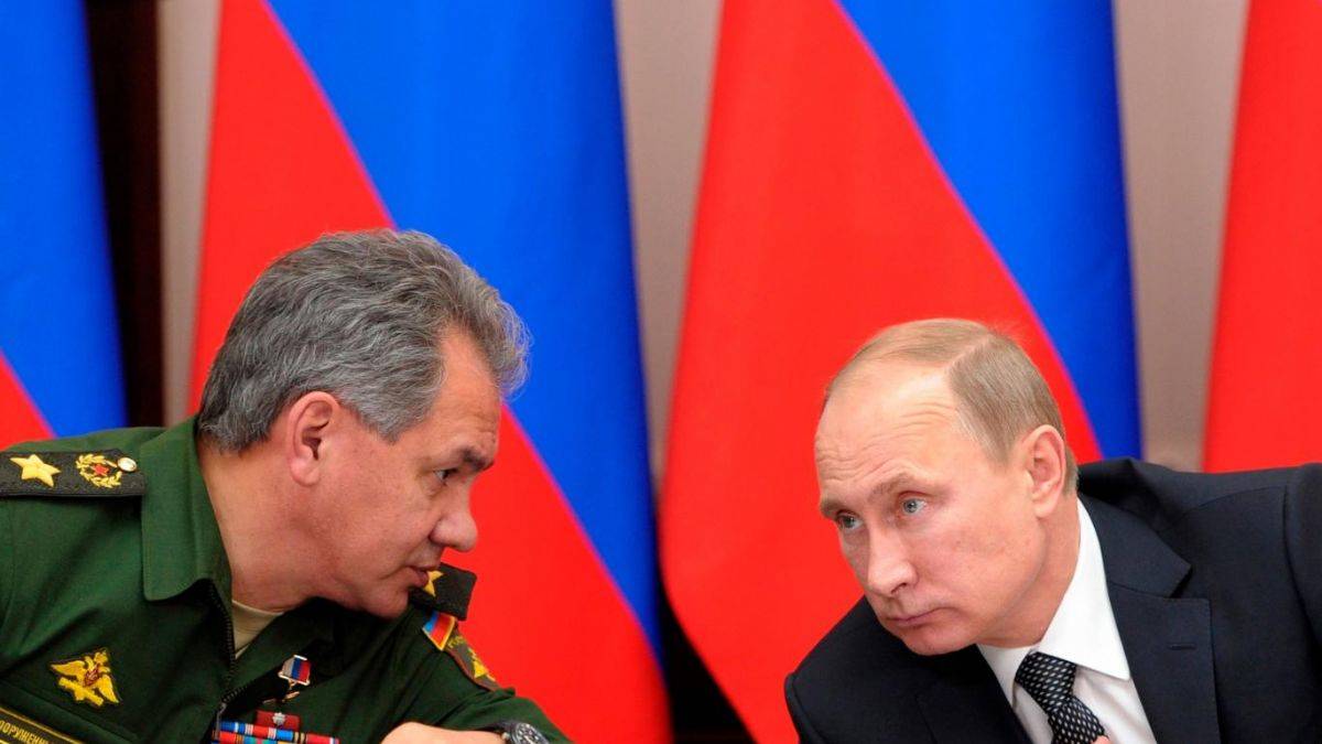 Putin, Şoygu'yu görevden aldı; Rusya'da neler oluyor?