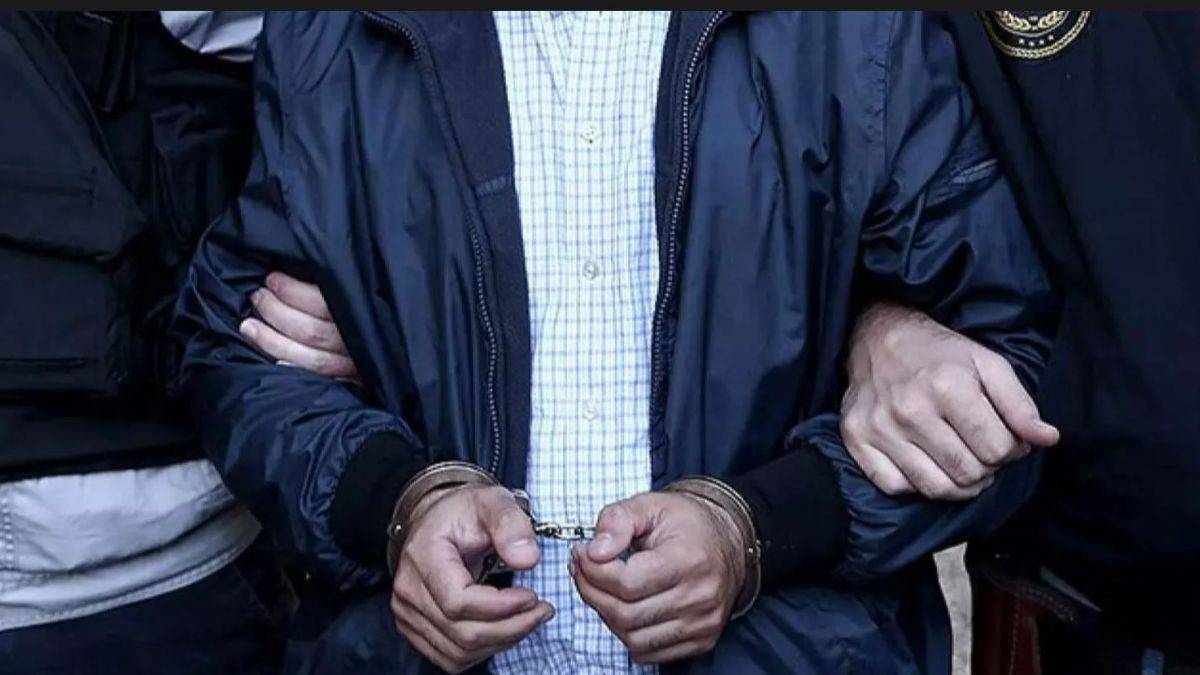 İstanbul'da polislere saldıran 4 şüpheli etkisiz hale getirildi