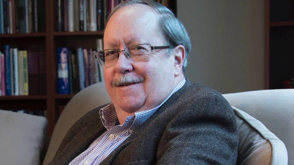 Biyolojide ilerledi, ateizmi terk etti