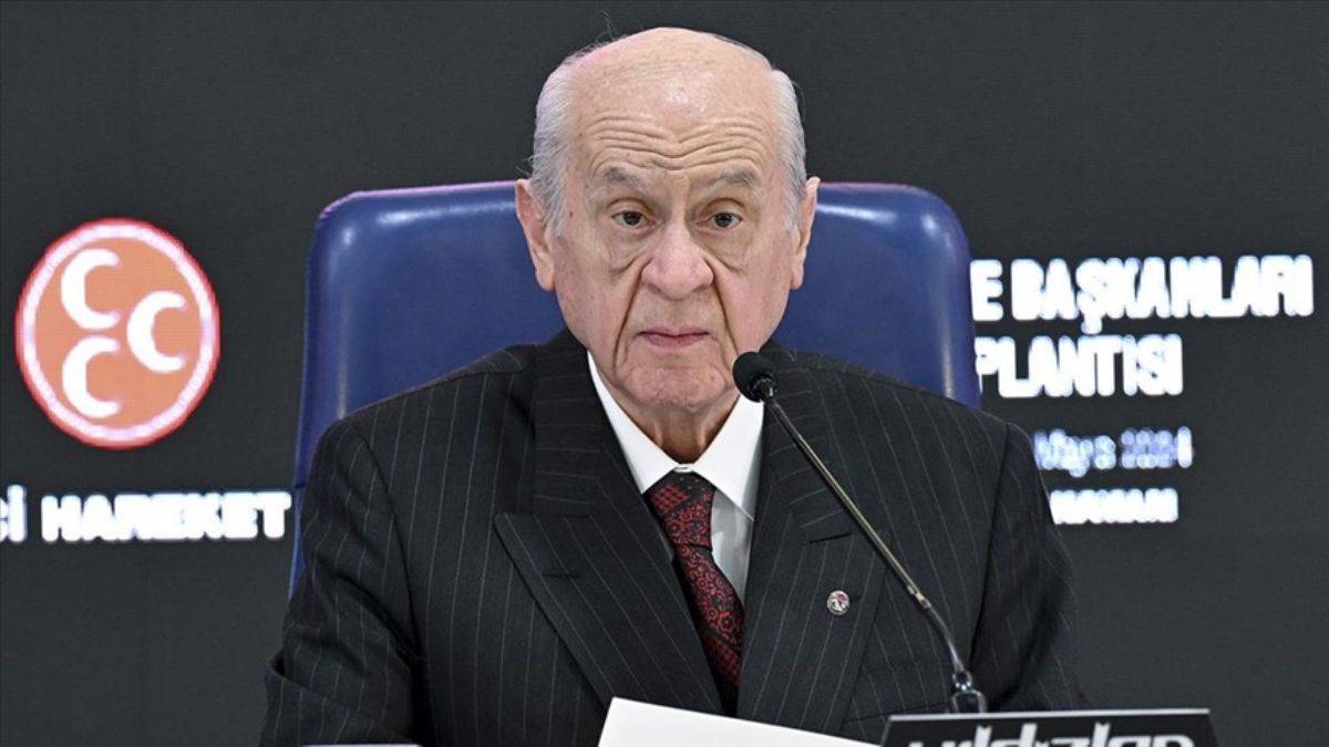 Bahçeli: Kalkışma olursa mutlaka başı ezilmeli