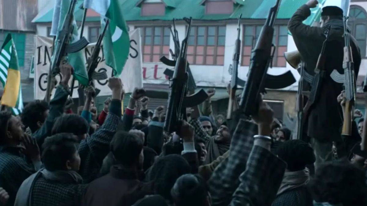 Bollywood sineması nasıl sapıttı? Hindistan'ın dev film sektörü ırkçılık pompalıyor