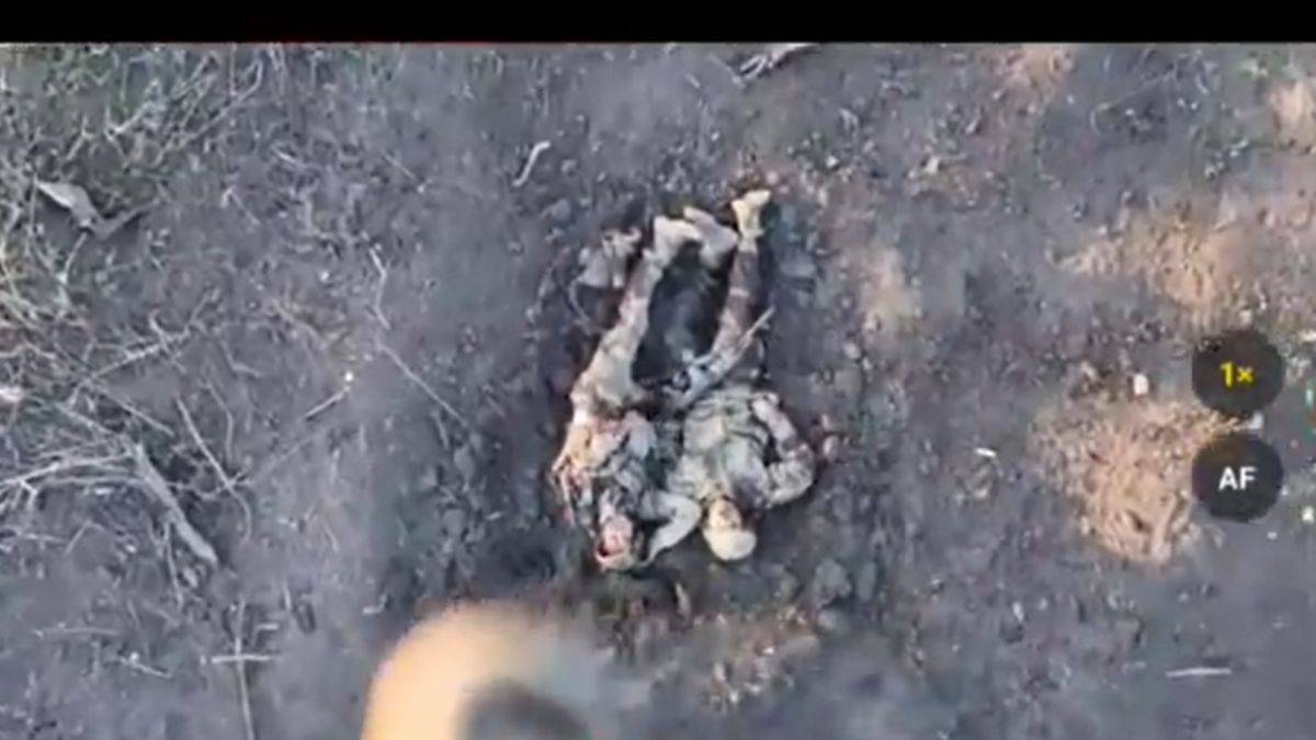 Ölü taklidi yapan Rus askerleri kurtulamadı