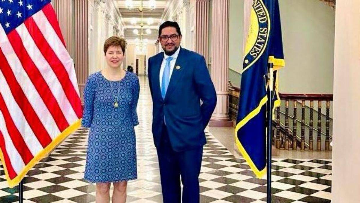 Abu Dabi Barış Forumu Genel Sekreteri ile ABD Başkanı Joe Biden'ın Özel Kalem Yardımcısı Beyaz Saray'da görüştü