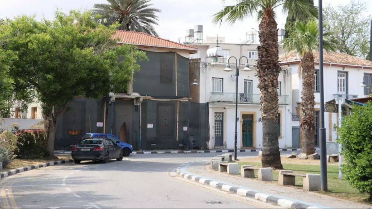 KKTC'de yabancıların mal edinmesinde yeni düzenleme: Arazi sınırlandırılması eklendi