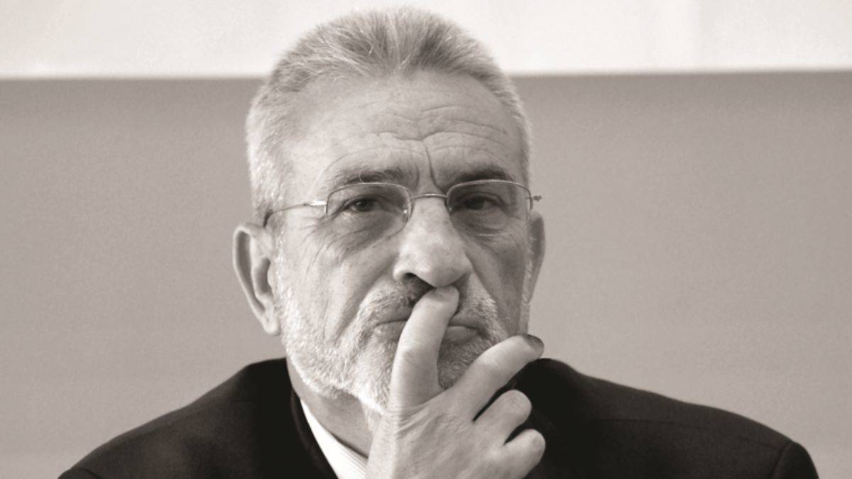 'Müslüman olmakla kendimize şemanın dışında bir yer seçmiş oluruz'