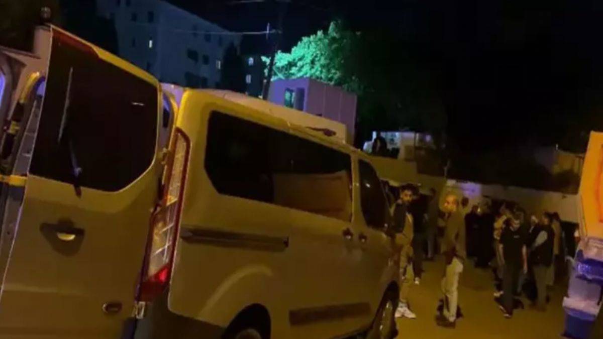 Eşini öldürüp intihar etti