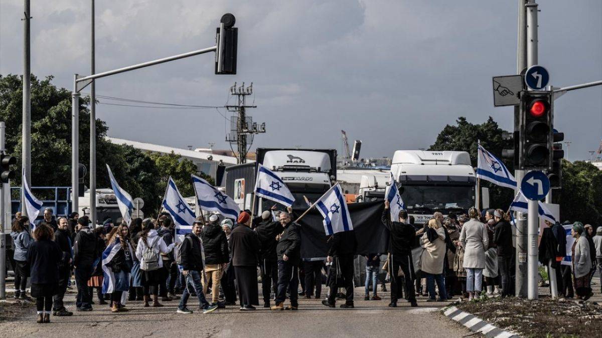 İsrail'in yol kesen Yahudi işgalcilere istihbarat verdiği ortaya çıktı