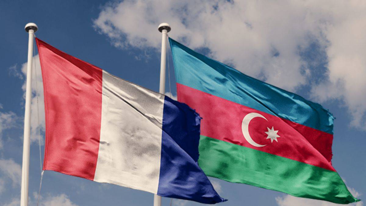 Azerbaycan'dan Fransa'ya uyarı