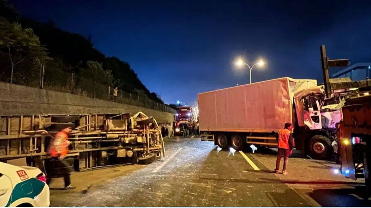 Anadolu Otoyolu'nda trafik kazası: 4 kişi yaralandı