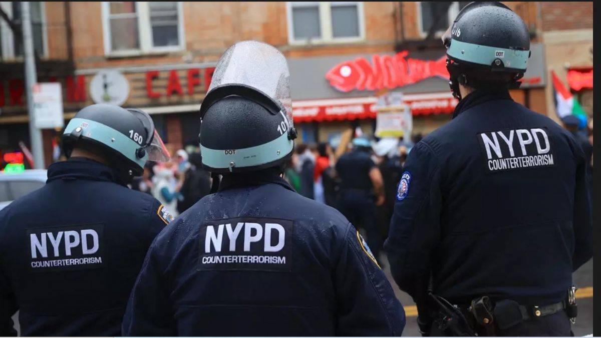 New York polisinden Türk muhabire müdahale! AK Parti'den sert tepki