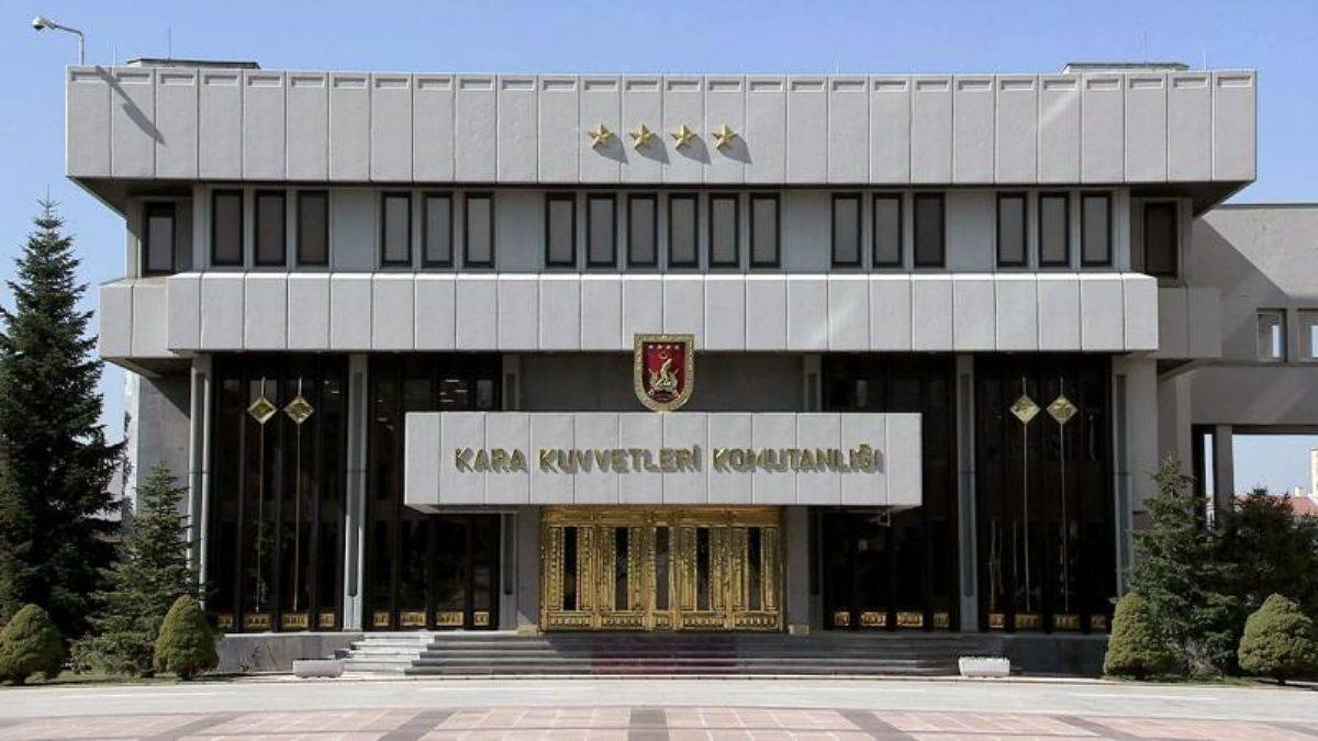Kara Kuvvetleri Komutanlığı 25 bin uzman erbaş alacak