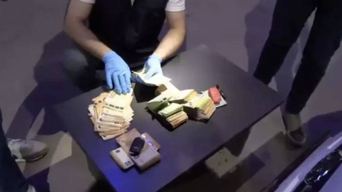 4 emniyet müdürü FETÖ'den tutuklandı