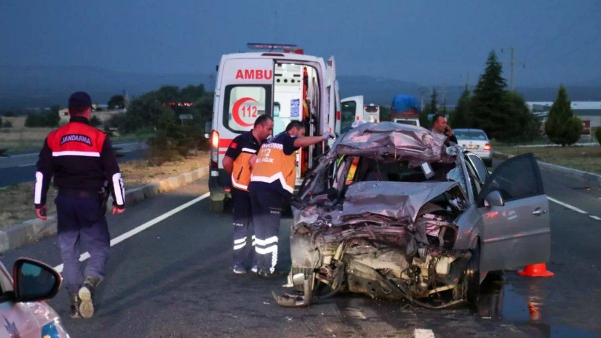 Uşak'ta feci kaza: 1 kişi hayatını kaybetti