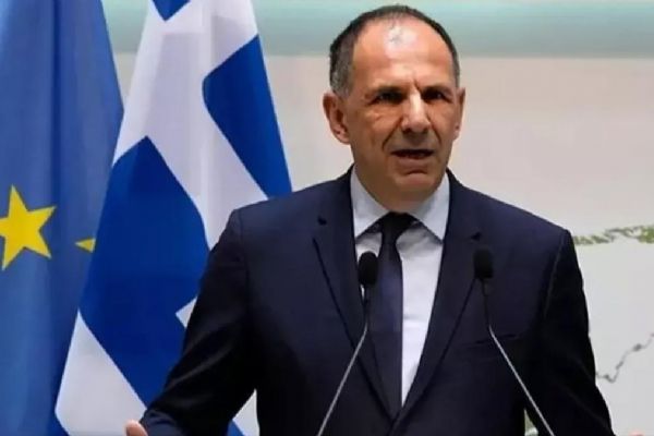 Gerapetritis, Filistin Başbakanı Mustafa ile görüştü