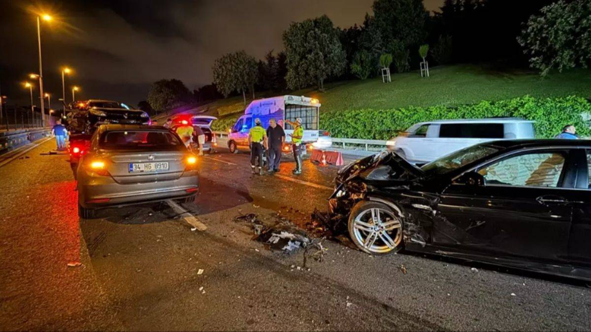 D-100 Otoyolu'nda zincirleme trafik kazası