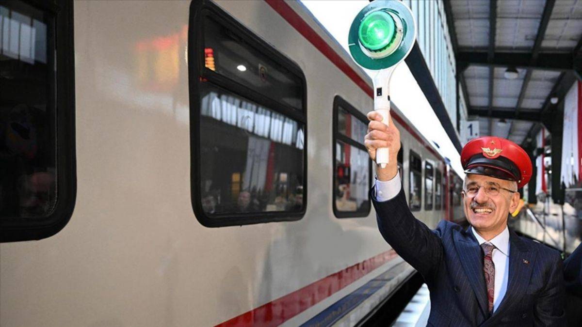 Turistik Tatvan Treni 24 Haziran'da İlk Seferine Başlıyor