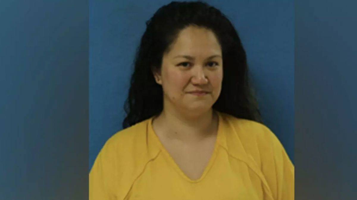 Müslüman olduğu için 3 yaşındaki çocuğu boğmaya çalıştı