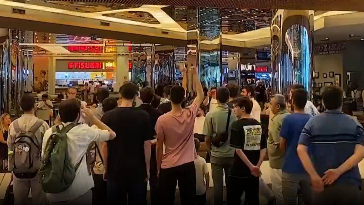 Zorlu grubuna İsrail protestosu