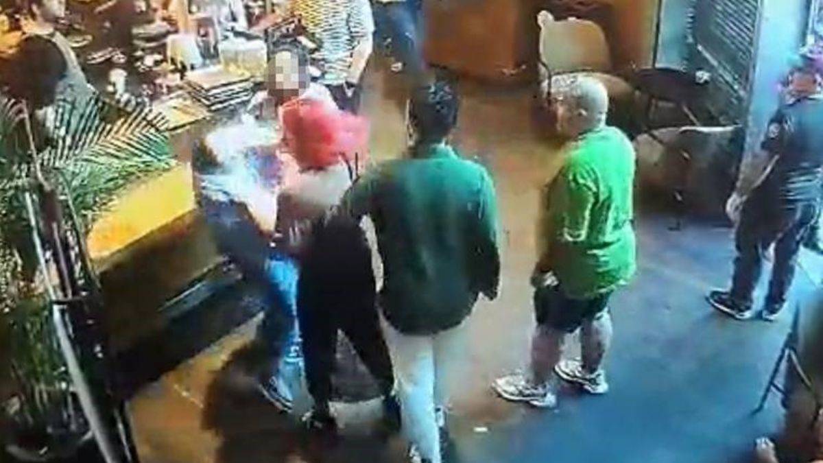 Kadınların kahve kuyruğu kavgası