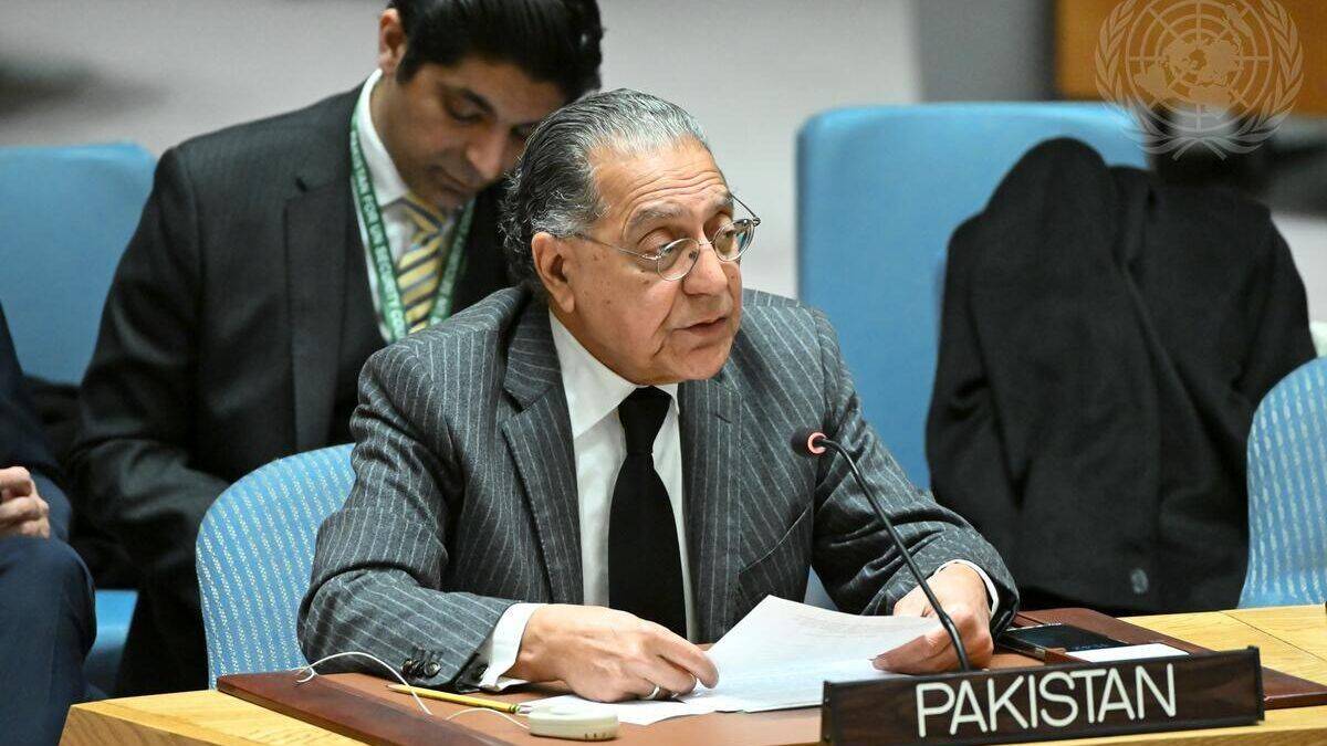 Pakistan 1.5 milyon kayıtlı Afgan mülteciyi sınır dışı edecek