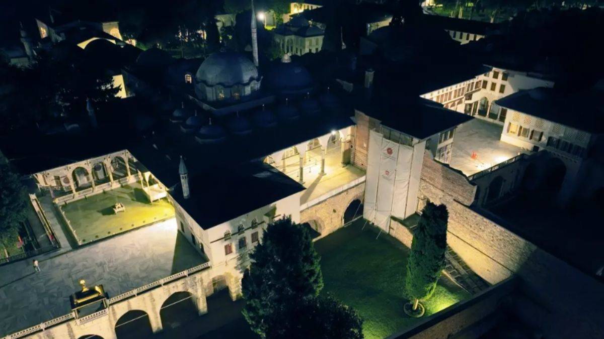 Topkapı Sarayı'nda ilk kez gece turları başladı