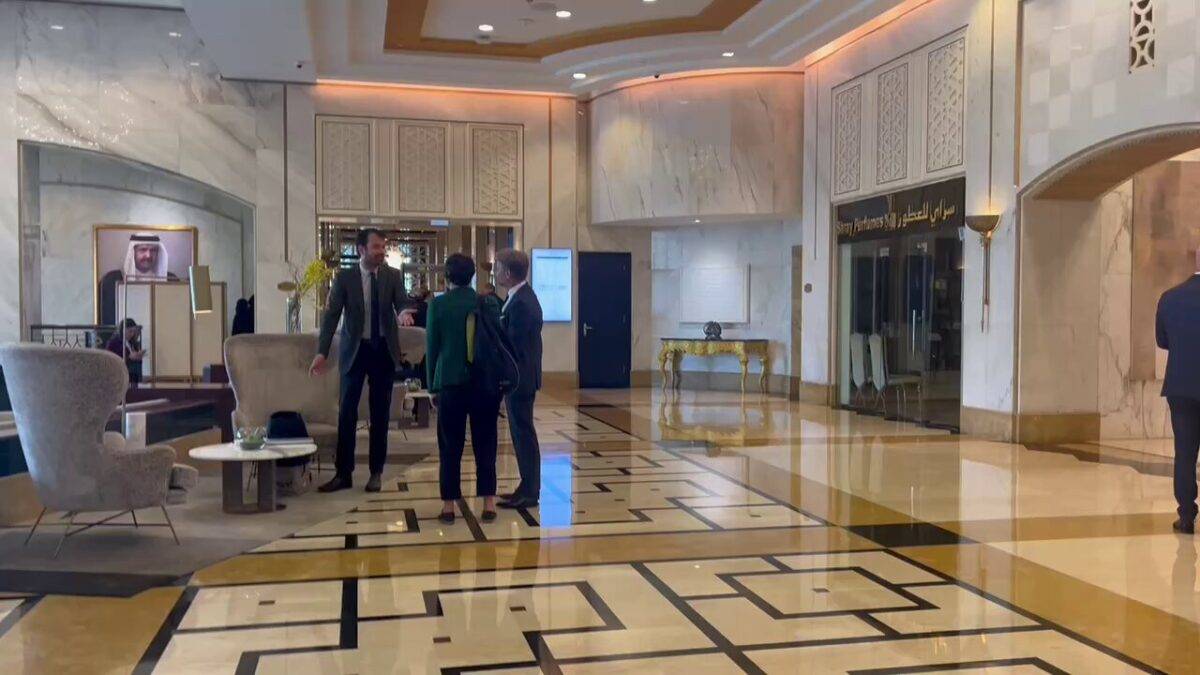 Doha'da Afganistan konulu toplantı sürüyor