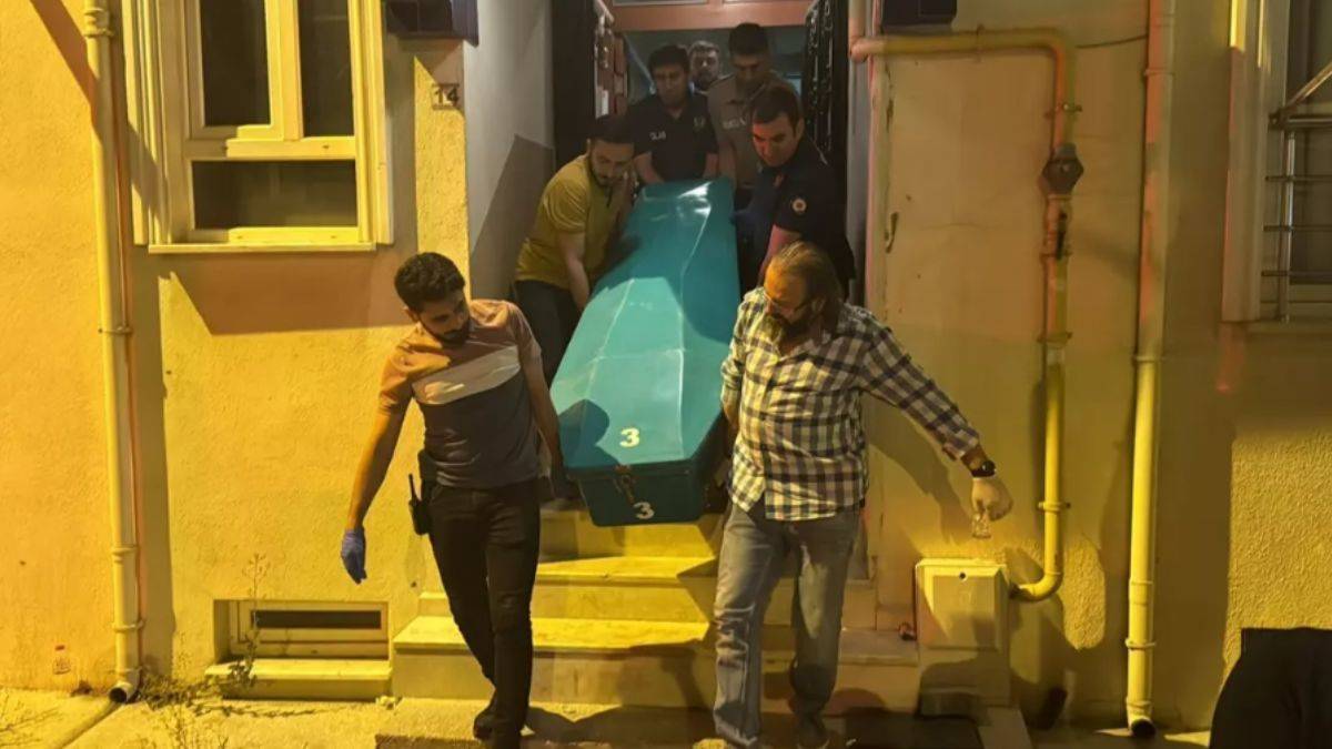 Annesini öldüren üvey babasını öldürdü