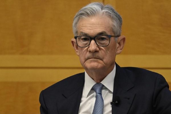 Fed Başkanı Powell'dan enflasyon mesajı