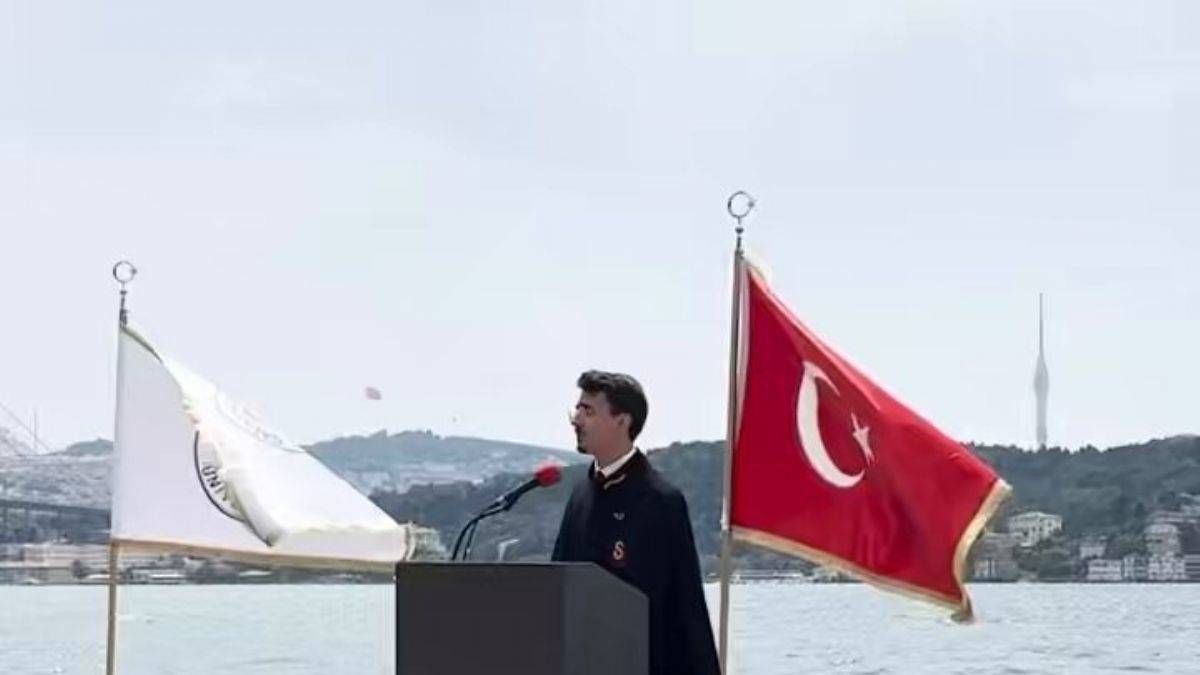 Mezuniyet konuşmasını Gazze’de yaşanan soykırıma ayırdı