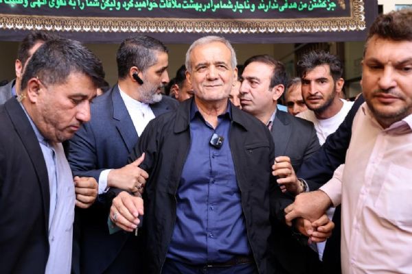 Körfez'den İran'a tebrik