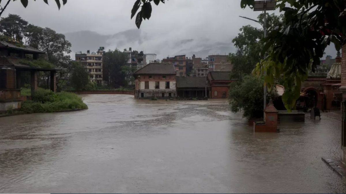 Nepal'de muson faciası!