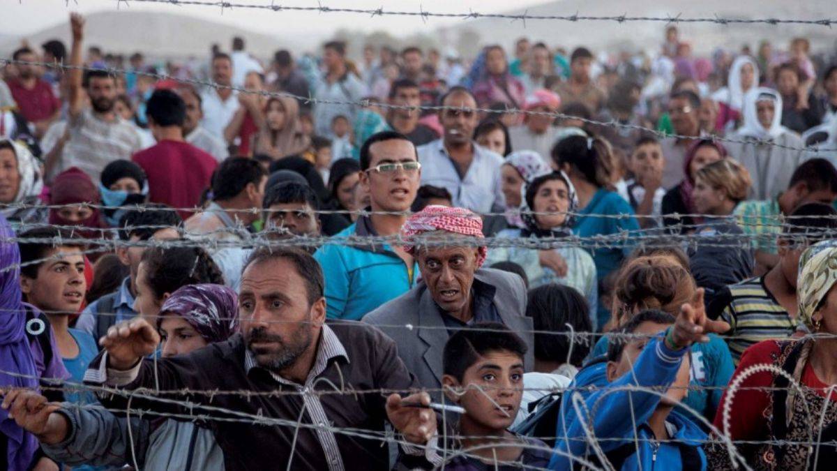 'Göçmenler Sorunu Toplumsal İntihara Dönüşürken'